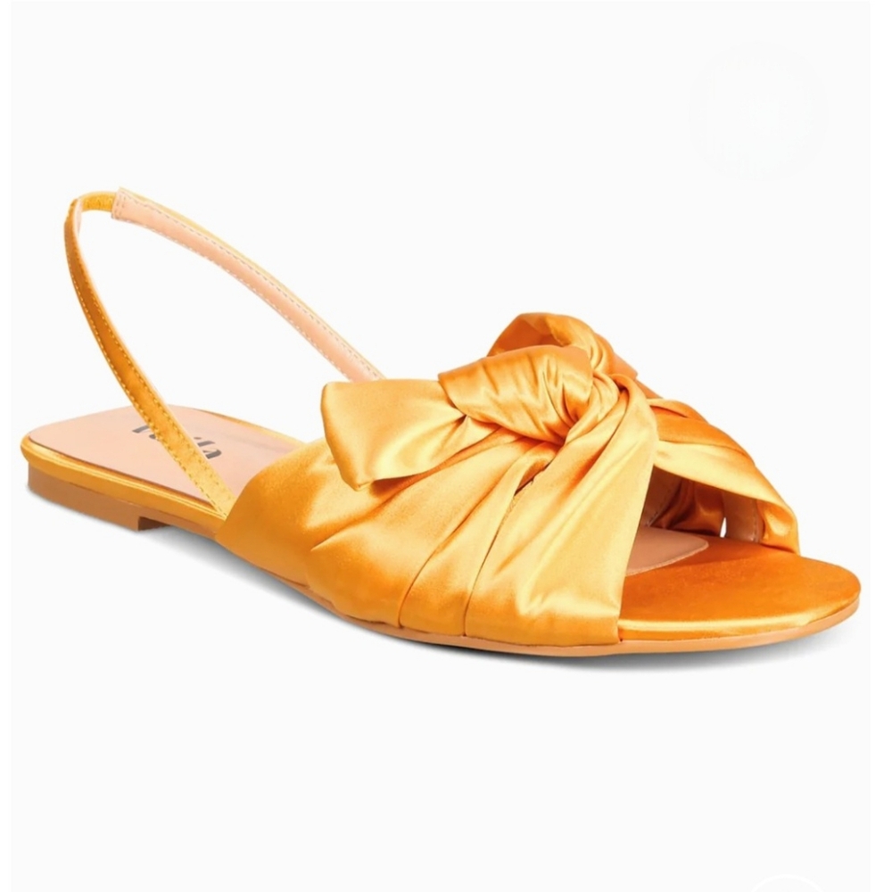 Vaila Lila Sateen Knot Front Ankle Strap. 💥Size 13.  NIB